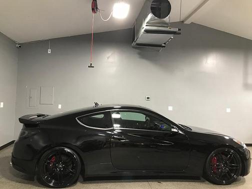2012 Hyundai Genesis Coupe 3.8 Track