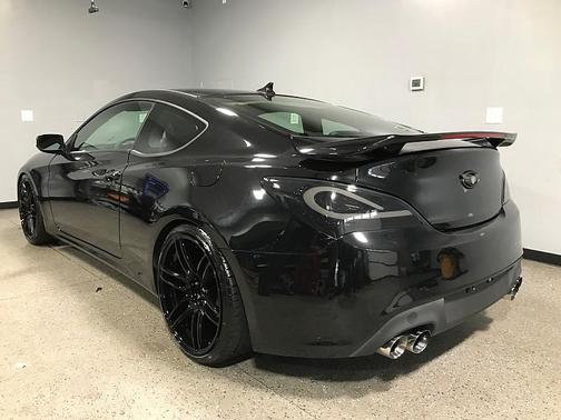 2012 Hyundai Genesis Coupe 3.8 Track