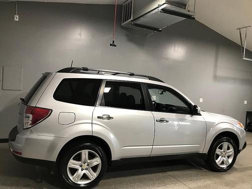 2010 Subaru Forester 2.5 X Limited