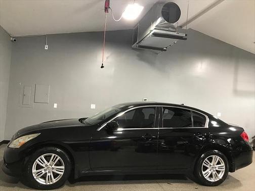2013 INFINITI G37x Base