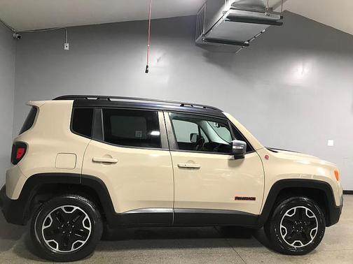 2016 Jeep Renegade Trailhawk