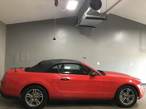 2012 Ford Mustang V6 Premium