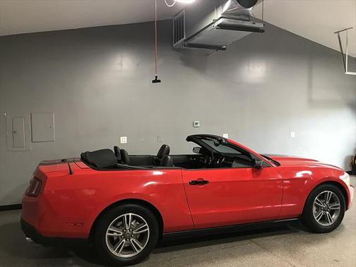2012 Ford Mustang V6 Premium