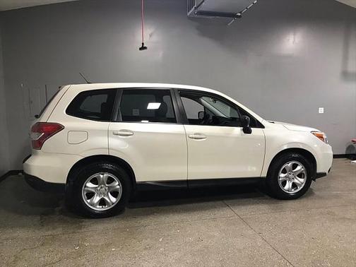 2015 Subaru Forester 2.5i