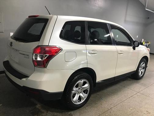 2015 Subaru Forester 2.5i