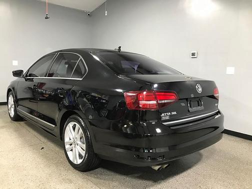 2017 Volkswagen Jetta 1.8T SEL