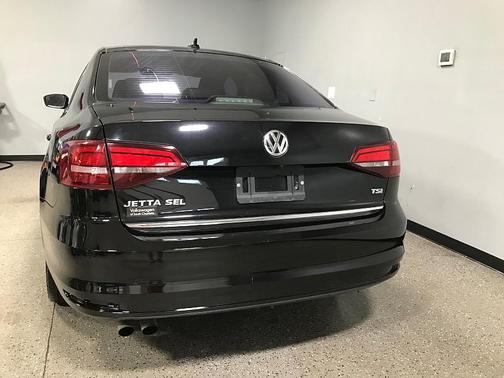 2017 Volkswagen Jetta 1.8T SEL