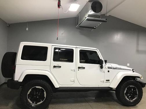 2014 Jeep Wrangler Unlimited Polar Edition