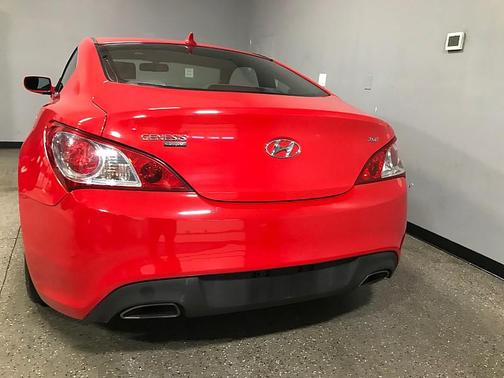 2012 Hyundai Genesis Coupe 2.0T
