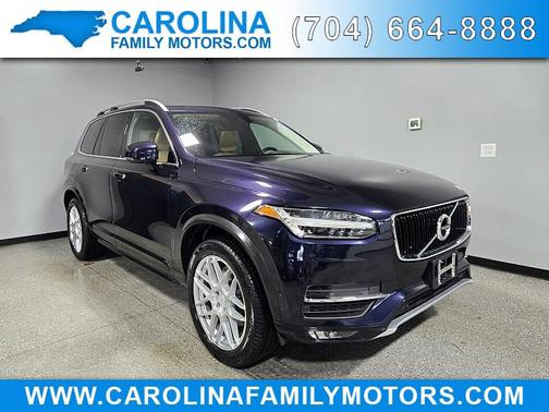 2016 Volvo XC90 T6 Momentum