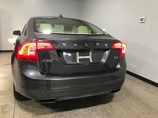 2015 Volvo S60 T5 Premier