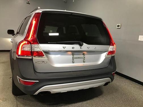 2015 Volvo XC70 T5 Platinum