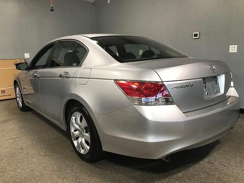 Alabaster Silver Metallic 2009 Honda Accord EX