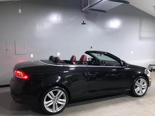 Deep Black Pearl 2014 Volkswagen Eos Executive