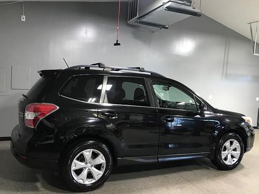 Crystal Black Silica 2014 Subaru Forester 2.5i Touring