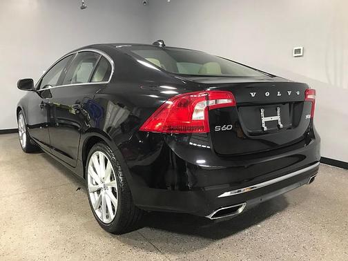 2016 Volvo S60 Inscription T5 Drive-E Platinum