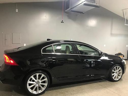 2016 Volvo S60 Inscription T5 Drive-E Platinum