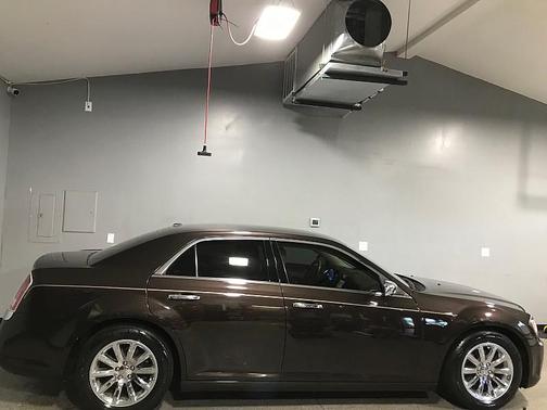 Luxury Brown Pearlcoat 2012 Chrysler 300 Limited