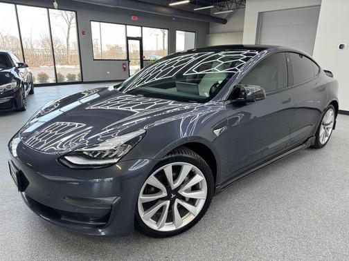 2019 Tesla Model 3 Standard Range