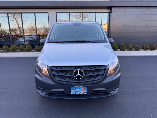 2020 Mercedes-Benz Metris Base
