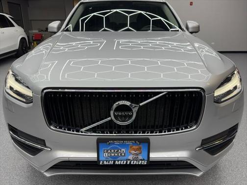 2016 Volvo XC90 T6 Momentum