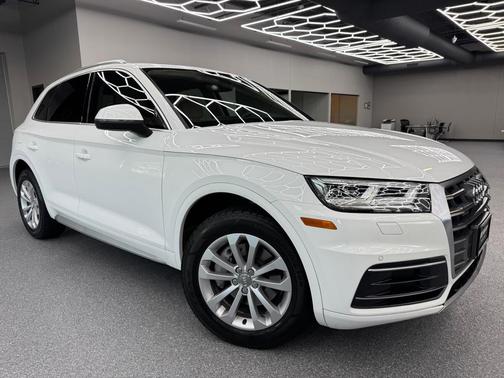 2018 Audi Q5 2.0T Premium Plus
