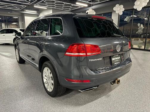 2012 Volkswagen Touareg TDI Sport