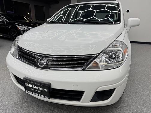 2011 Nissan Versa 1.8 S