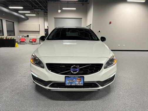2015 Volvo V60 Cross Country T5 Platinum