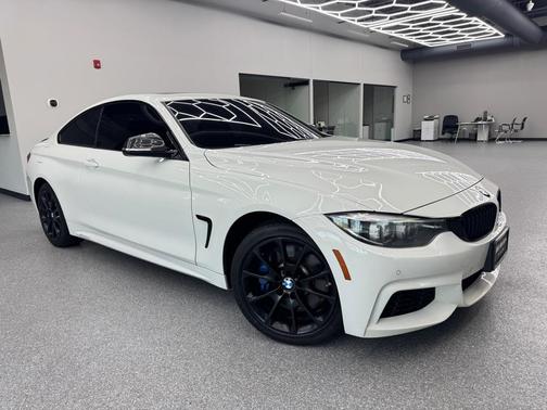 WHITE 2018 BMW 440