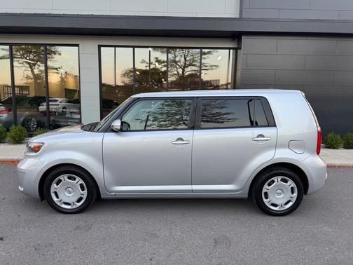 2009 Scion xB Base