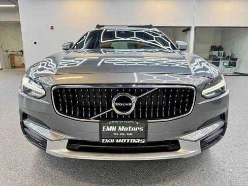 2017 Volvo V90 Cross Country T6
