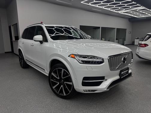 2019 Volvo XC90 T6 Inscription