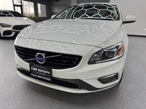 2017 Volvo S60 T5 Dynamic