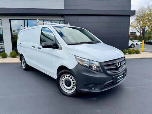 2018 Mercedes-Benz Metris Base