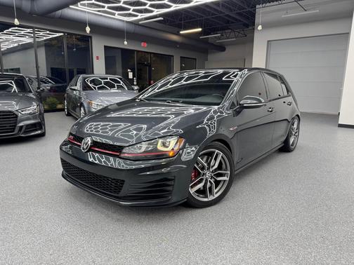 2017 Volkswagen Golf GTI 2.0T S 4-Door