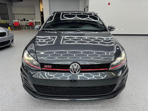 2017 Volkswagen Golf GTI 2.0T S 4-Door