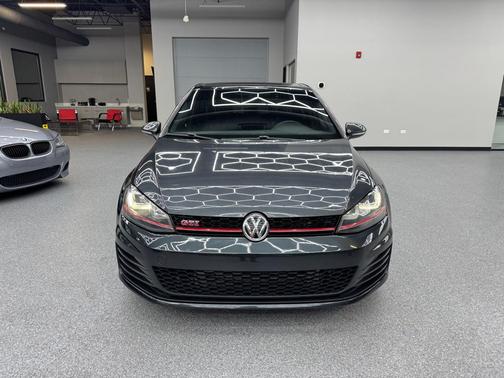 2017 Volkswagen Golf GTI 2.0T S 4-Door
