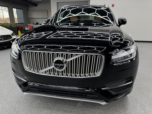 2018 Volvo XC90 T6 Inscription