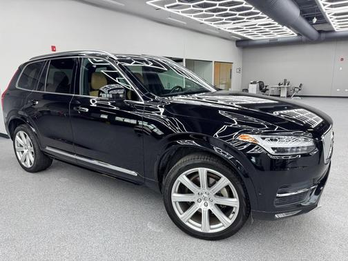 2018 Volvo XC90 T6 Inscription