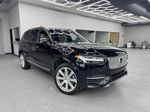 2018 Volvo XC90 T6 Inscription