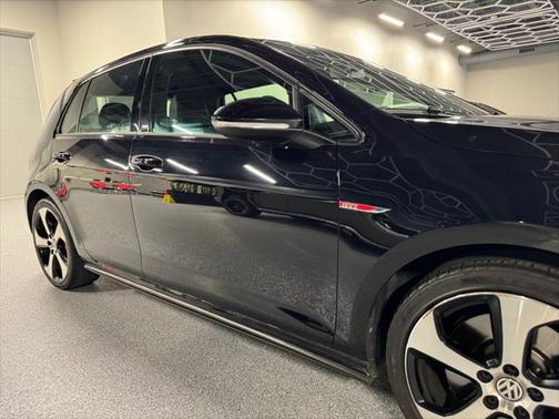2016 Volkswagen Golf GTI 2.0T Autobahn w/Performance Package 4-Door