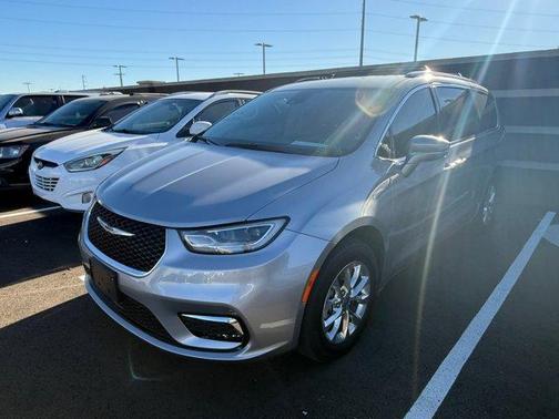 2021 Chrysler Pacifica Touring-L