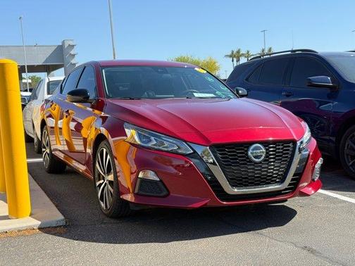 2022 Nissan Altima 2.5 SR