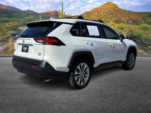 2021 Toyota RAV4 XLE Premium