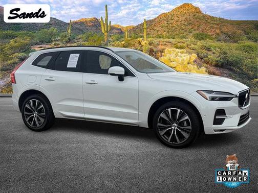 2022 Volvo XC60 B5 Momentum