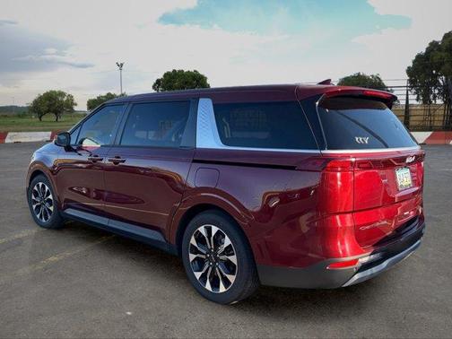 Flare Red 2022 Kia Carnival EX