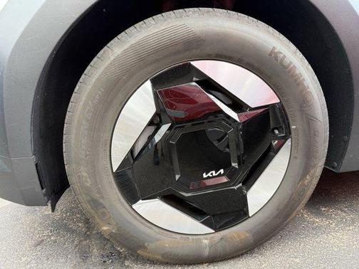 2024 Kia EV9 Light Short Range