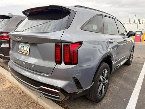 2022 Kia Sorento S