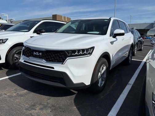 2023 Kia Sorento LX
